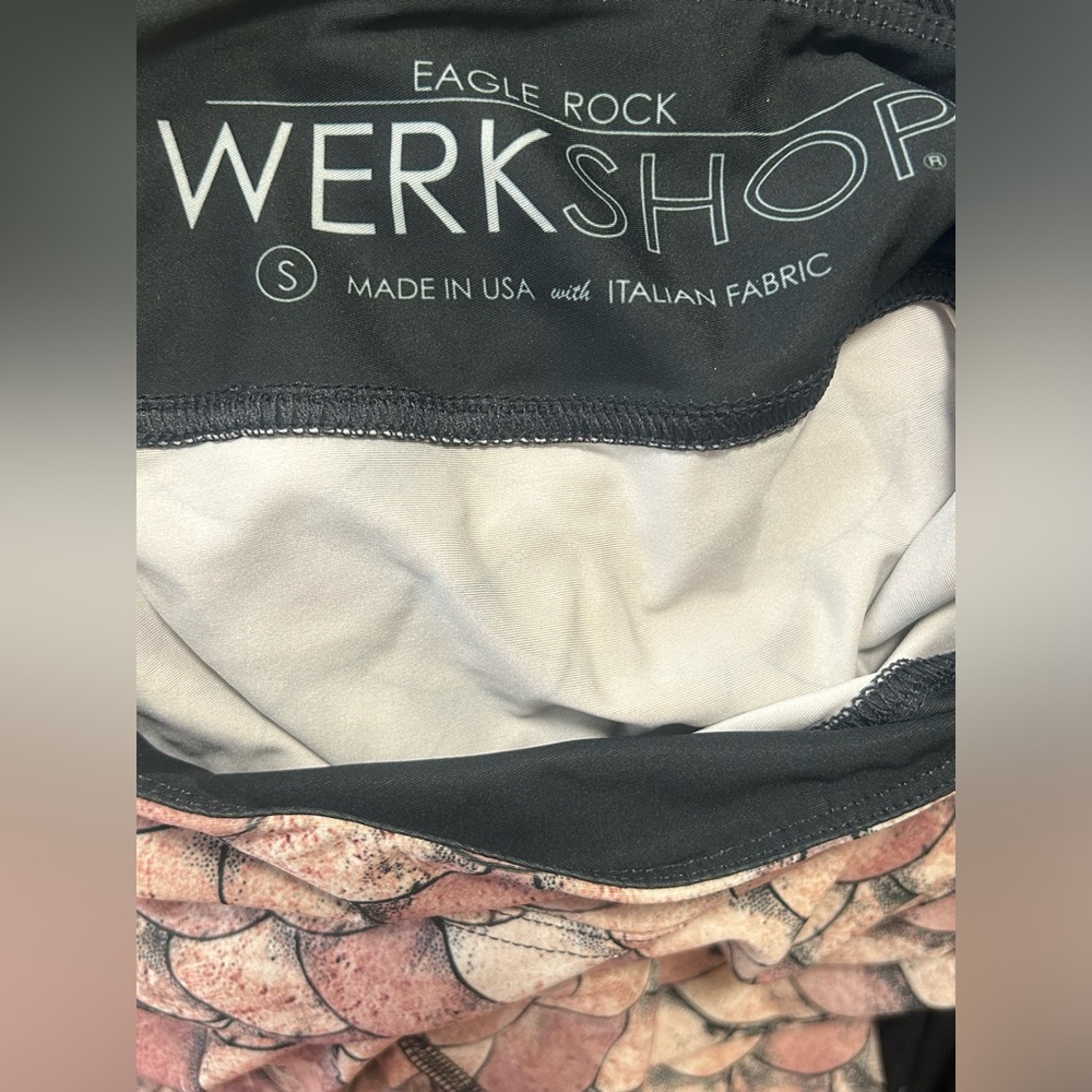 Eagle Rock Werkshop Gold Scales Full Length Triathlon Leggings View 6